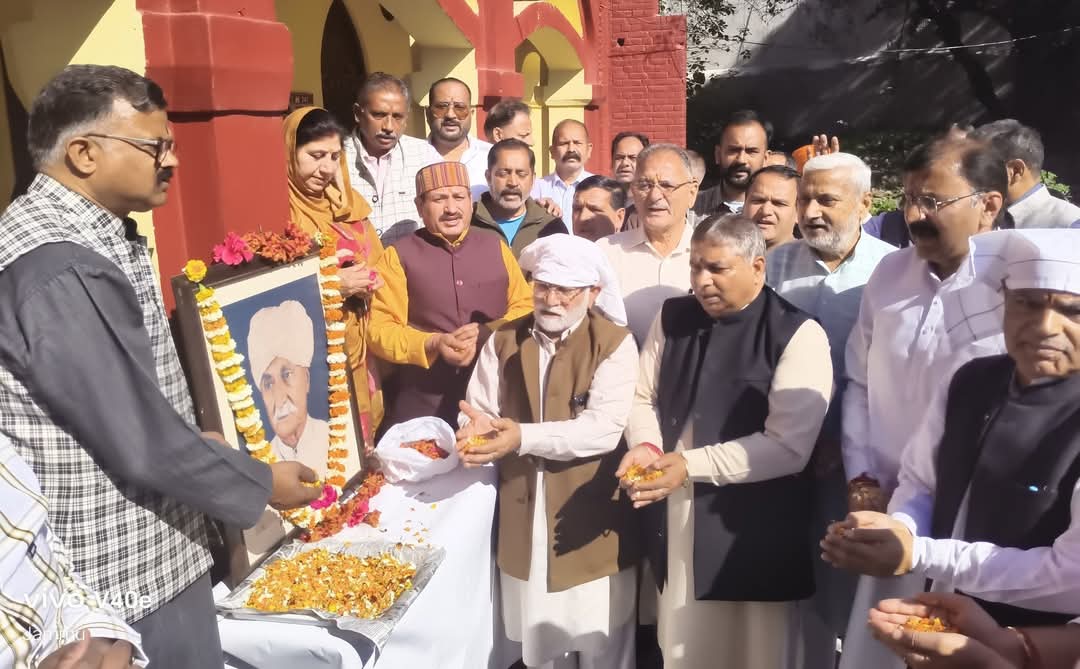 'Pt. Prem Nath Dogra paid floral tributes on death Anniversary'